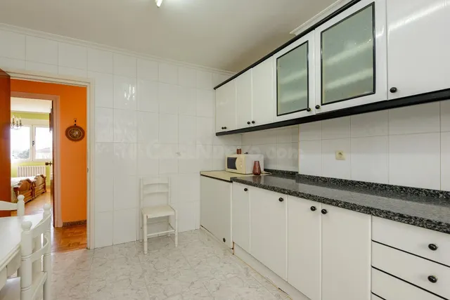 LUZ, CUATRO habitaciones ,TERRAZA Y TRASTERO EN UNA DE LAS MEJORES ZONAS DE OVIEDO — 4