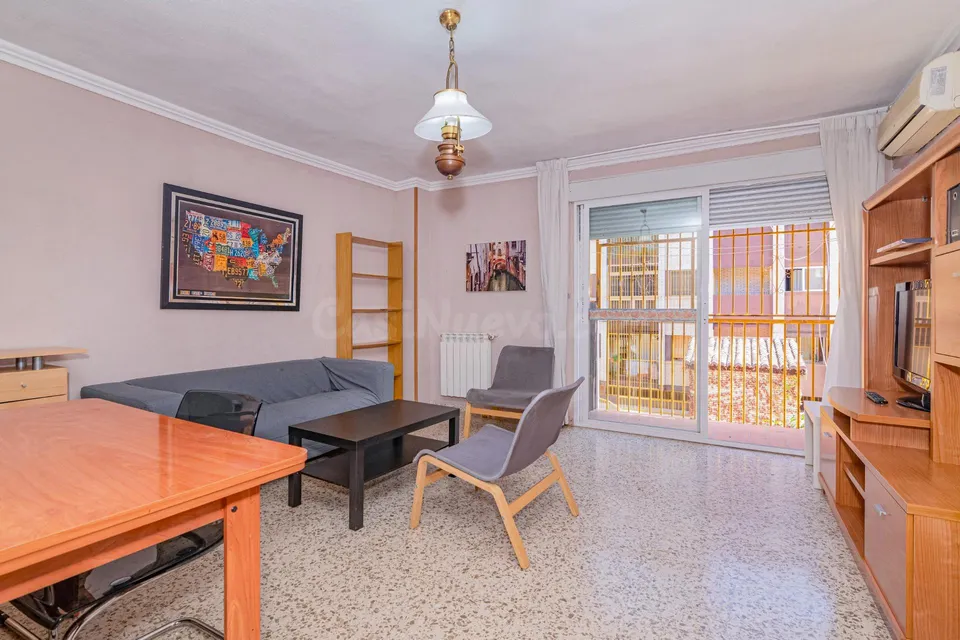 Piso de 3 habitaciones con mucho potencial en Parque Nueva Granada