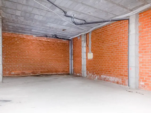 EN VENTA LOCAL COMERCIAL EN MONTIJO — 7