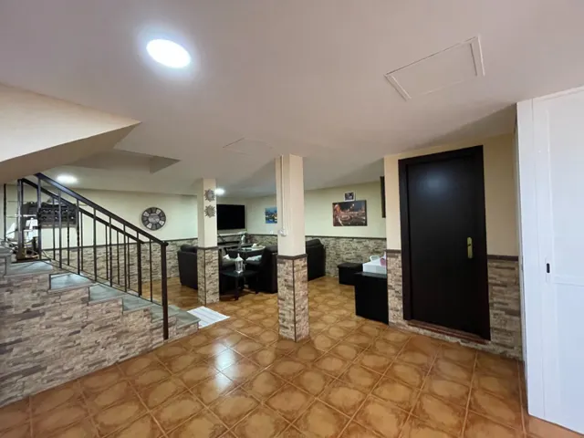 ESPECTACULAR UNIFAMILIAR EN LA AVENIDA AL ANDALUS — 45