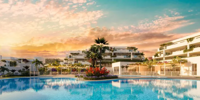 Apartamento de 2 dormitorios con vistas al mar en Casares Co - foto 2