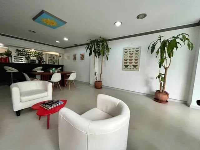 Hostal 17 habitaciones 600m² en venta - Marbella — 26