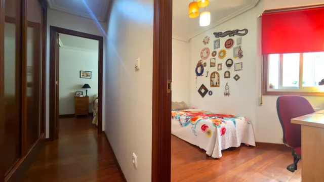 Piso en Venta - Centro de Orense 3 habitaciones 2 baños y ascensor — 24
