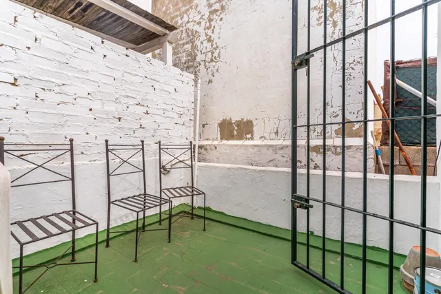 CASA DE DOS PLANTAS EN VENTA — 34
