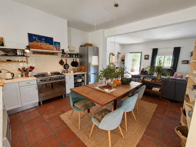 Casa independiente con piscina, porche y jardín en Castilblanco de los Arroyos — 6