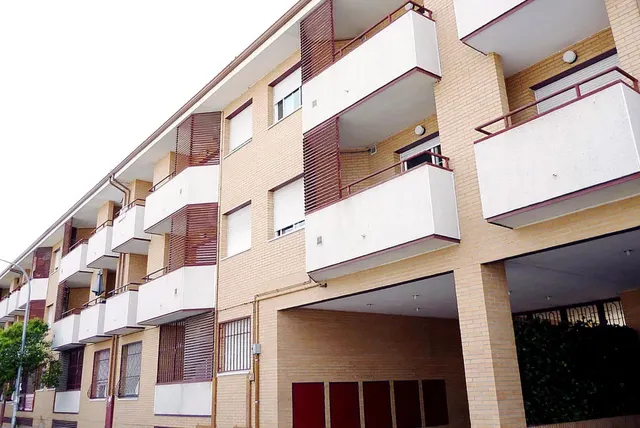 ¡ESTUDIANTES! PISO DE TRES habitaciones EN ALQUILER, CON PLA