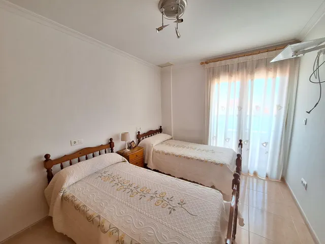 Casa familiar en el centro de Pinoso con gran garaje y potencial de negocio | ¡Solo 780 €/m2! — 31