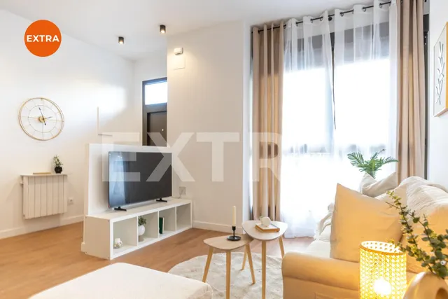 Amplio apartamento a estrenar, funcional y versátil, con zona de despacho, en una cuidada urbanización con piscina y jardines. — 22