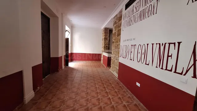 Local comercial en alquiler en el Barrio del Pópulo, Cádiz — 4