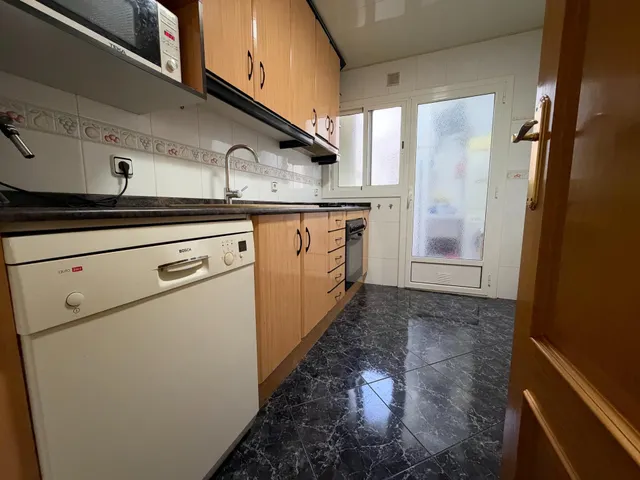 Último piso de 4 dormitorios con balcón — 32