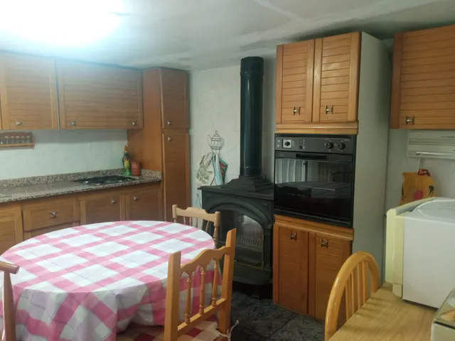 casa amplia de dos plantas con patio en Cehegín — 13