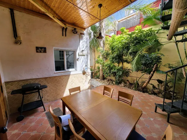 Tríplex 8 habitaciones en venta - Playa de la Malvarrosa — 27