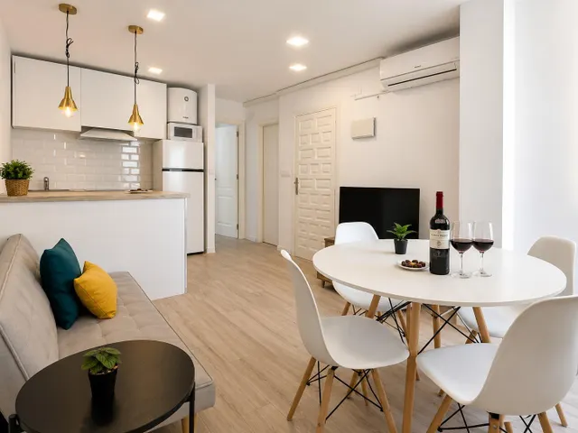 APARTAMENTO A 1OO METROS DE LA PLAYA — 13