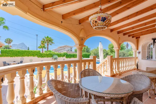 Magnífica villa con apartamento de invitados y vistas al Peñ - foto 2