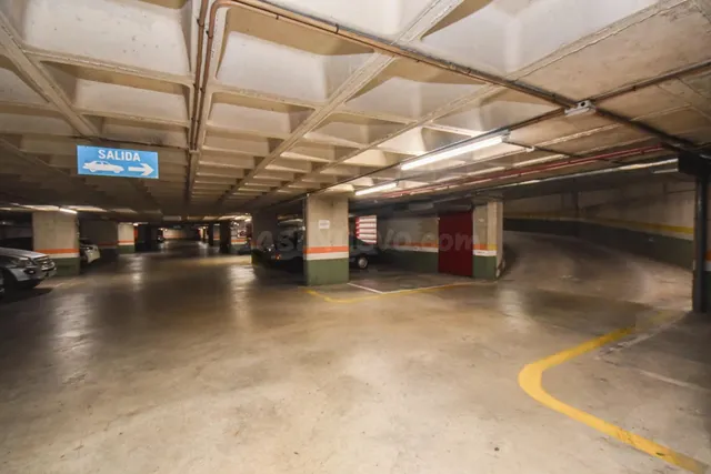 Plaza de aparcamiento disponible para la venta en zona Forti - foto 5