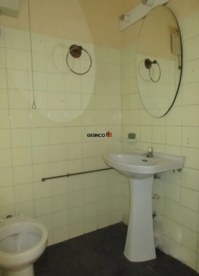LOCAL COMERCIAL EN ALQUILER — 6