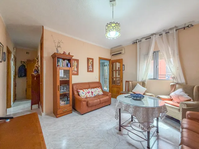 Piso de 2 dorm. reformado para entrar a vivir. — 17