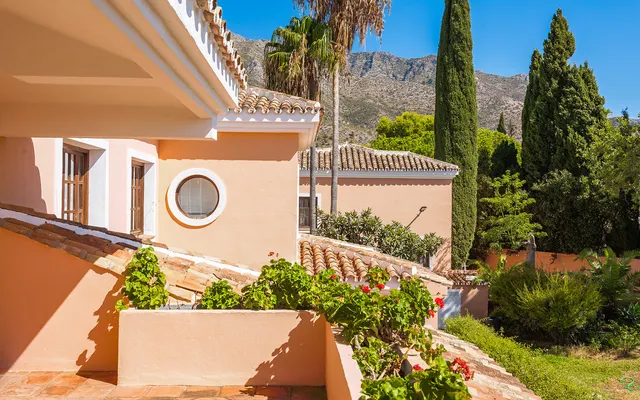 Chalet 20 habitaciones 1785m² en venta - Marbella — 42