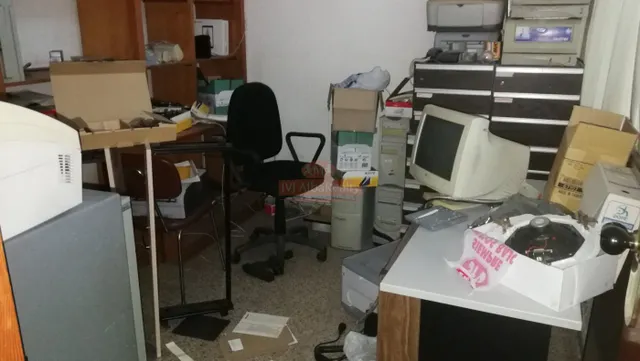 OCASION! SE ALQUILA GRAN ENTREPLANTA CON DIVERSOS DESPACHOS Y OFICINAS, EN EL CORAZON DE ALBACETE — 27