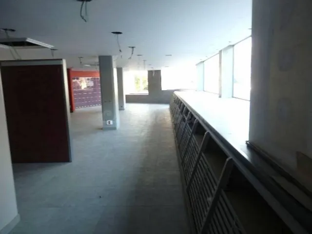 Local comercial en venta - foto 2
