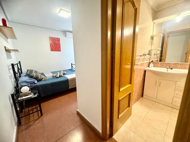 Apartamento con licencia turística de 3 dormitorios a tan solo 350 del mar — 23