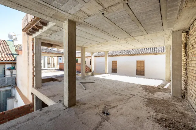 EDIFICIO EN ESTRUCTURA (358METROS CONSTRUIDOS) + PROYECTO EN SANTA FE — 7