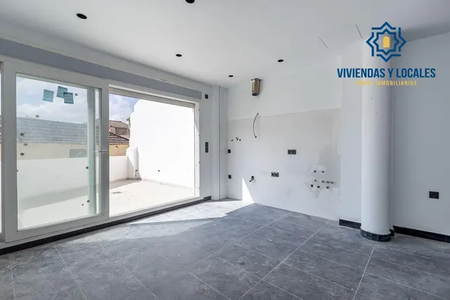 Edificio de nueva construcción en Churriana — 13