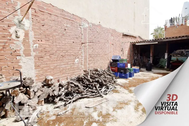TERRENO URBANO CON MUCHAS POSIBILIDADES — 4