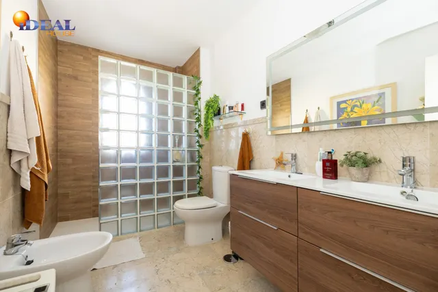 MAGNÍFICO CHALET EN URB. SUEÑOS DE CADIMA, ALHENDIN — 25