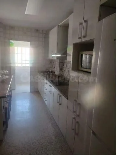 SE ALQUILA PISO PARA ESTUDIANTE, ZONA VILLAREJO CURSO 2024-2 - foto 3