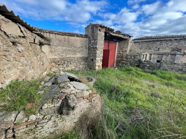 TINADO URBANO EN ARROYO DE LA LUZ - foto 4