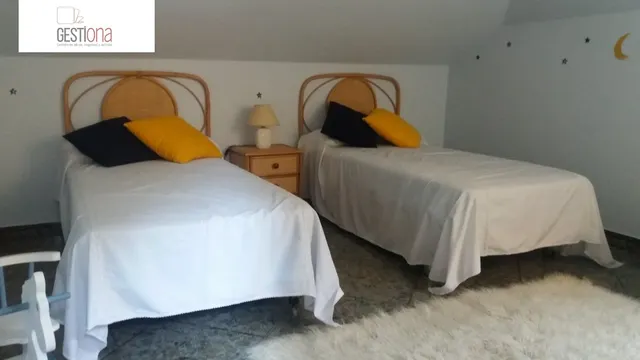 EXCLUSIVIDAD Y TRANQUILIDAD A UN PASO DE LA PLAYA.ARNUERO — 22