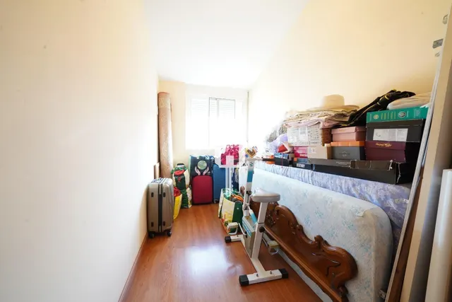 Chalet adosado con buhardilla en ciudad jardín de Alicante: garaje para 4 vehículos, terraza de 30m2 y piscina — 49