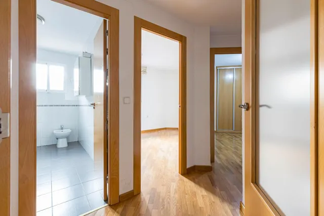 Vivienda de 3 dormitorios con terraza en calle del Pilar, centro de Murcia. — 17