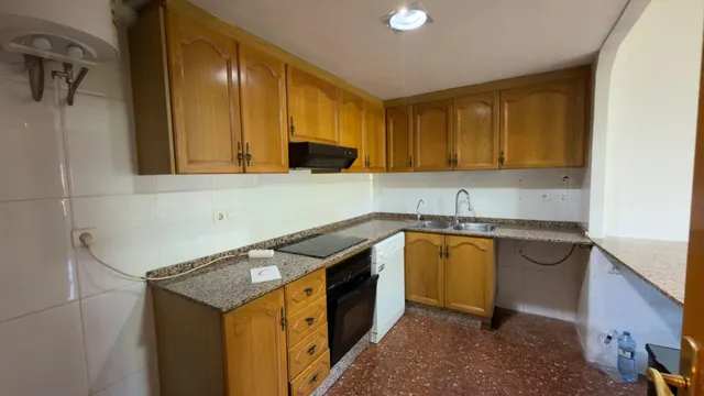 Vivienda de dos habitaciones en zona centrica de alaquas — 6