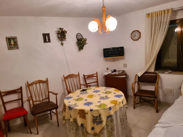 SE VENDE CASA DE DOS PLANTAS EN MATALLANA DE VALMADRIGAL.5 HAB., SALÓN, COCINA, 2 BAÑOS, PATIO. — 4