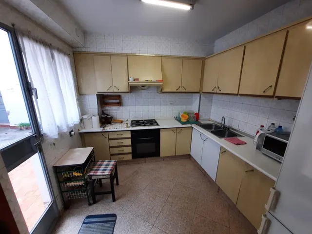 CASA CON PLANTA BAJA, PRIMERA ALTURA Y CAMARAS — 7