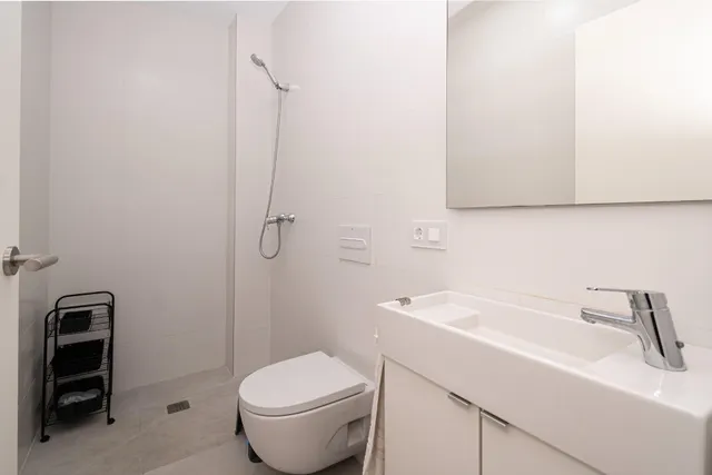 ESPECTACULAR ADOSADO TOTALMENTE REFORMADO COMO OBRA NUEVA — 13