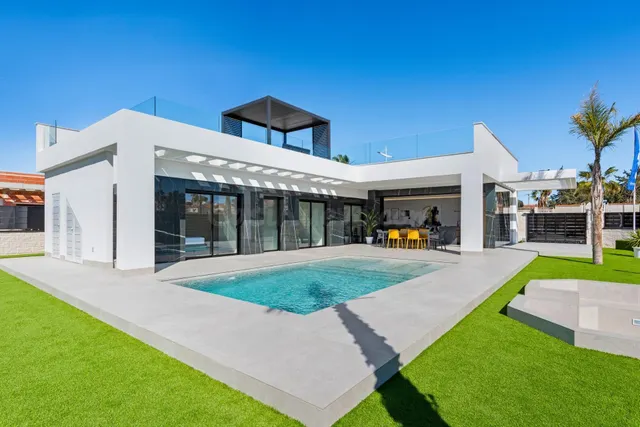 Villa con piscina privada y solárium de 150 m2 en La Finca Golf, Algorfa — 4