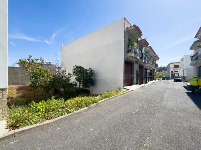 VENTA DE TERRENO URBANO, EN ICOD DE LOS VINOS. — 4
