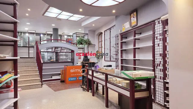 LOCAL COMERCIAL EN VENTA Y ALQUILER — 2