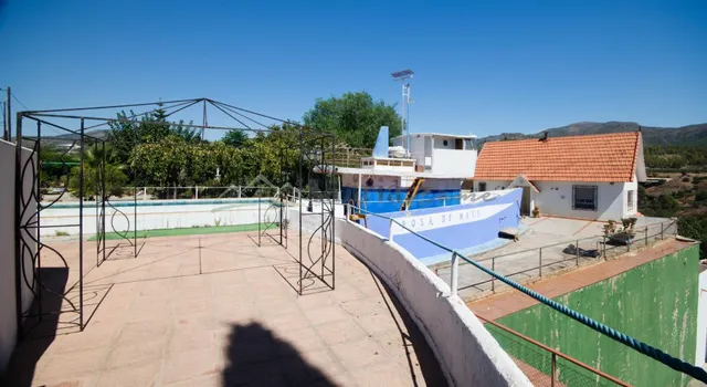 Ref. 04398 - VENTA EXCLUSIVA - Chalet en zona urbanizada de  - foto 5
