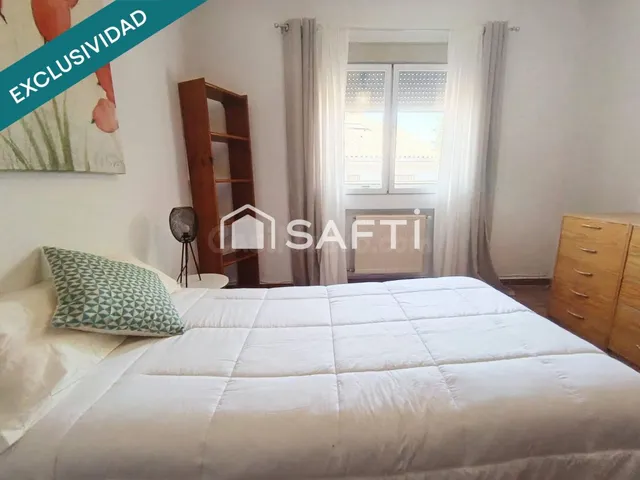 Chalet independiente en Cobisa con 8 dormitorios, piscina y jardín — 16