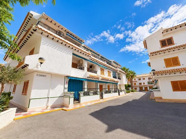 Apartamento con piscina cerca de la playa en Santa Pola — 16