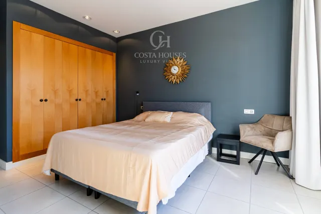 Villa prestige · magníficas vistas al mar y elegancia en parcela llana en Altea hills — 33