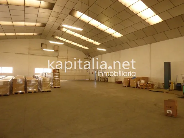 Nave en venta en el polígono industrial de Olleria. - foto 2