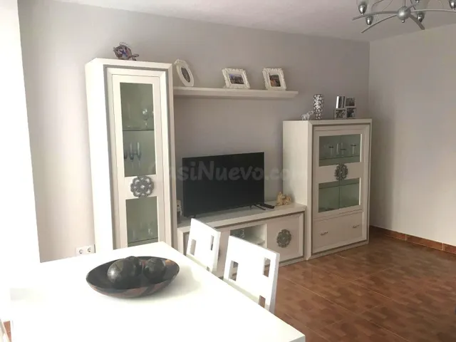 Piso reformado de 4 dormitorios en Centro Ejido — 3