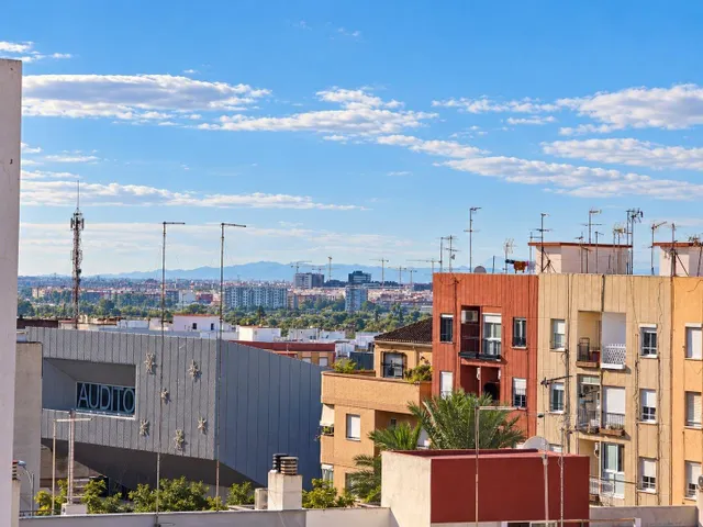 Piso reformado en venta en Paterna, entre el Parque Central y el Auditorio. — 26