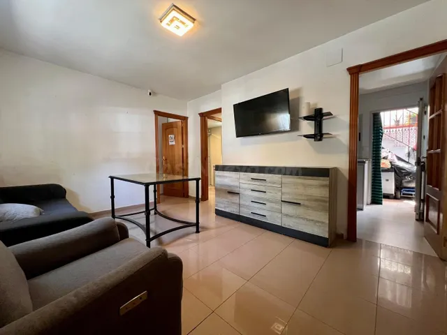 Acogedora casa en Córdoba, Campo de la Verdad Zona Alta - foto 4
