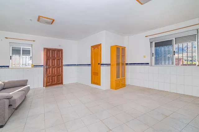 Casa con apartamento independiente en Cenes de la Vega - foto 5